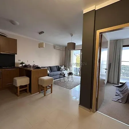 Apartment Vip двустаен апартамент,1а линия