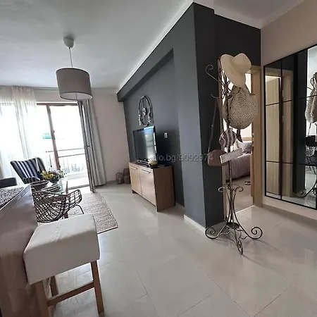 Vip двустаен апартамент,1а линия Sozopol